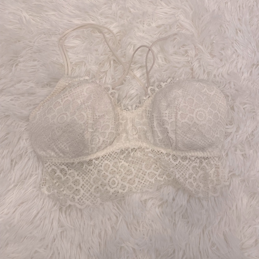 Hollister soft white lace bralette